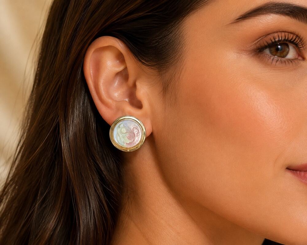 Vintage Gold Tone Pink Cream Marbled Swirl Round Button Stud Earrings